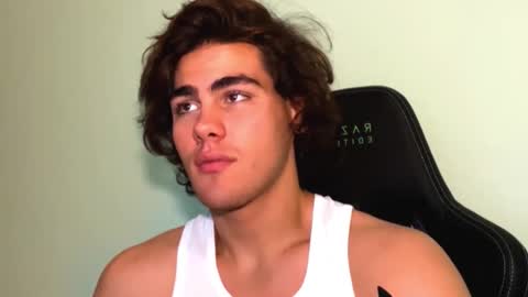 Snapshot of harryking1 chatting on November 23, 2025, 5:57 pm harryking1 online show from November 23, 2025, 5:57 pm