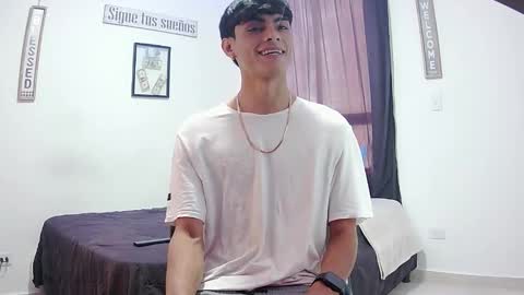 Snapshot of harrythomson1 chatting on November 26, 2025, 6:31 pm harry thomson online show from November 26, 2025, 6:31 pm