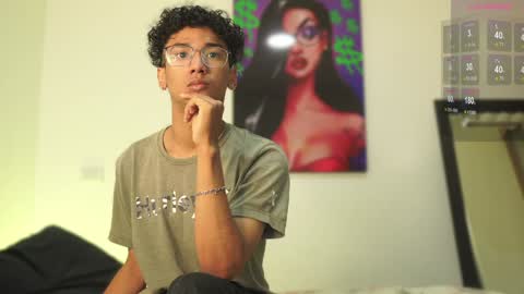 Snapshot of harrytwink18 chatting on December 6, 2024, 1:33 pm HARRY online show from December 6, 2024, 1:33 pm