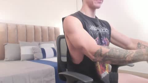 Snapshot of harryy_joness chatting on January 31, 2025, 5:42 pm Harry Jones online show from January 31, 2025, 5:42 pm