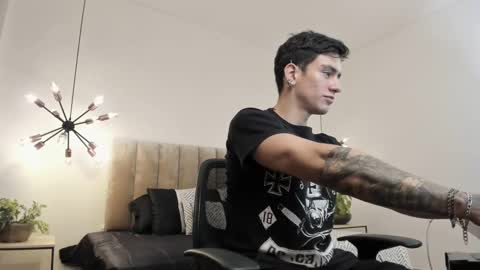 Snapshot of harryy_joness chatting on March 7, 2025, 8:44 pm Harry Jones online show from March 7, 2025, 8:44 pm