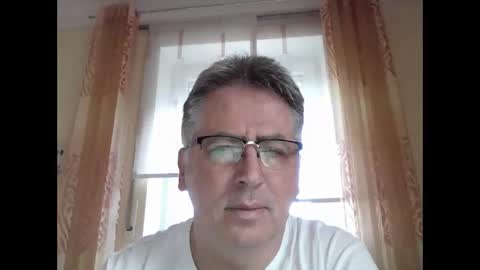 Snapshot of hartl67 chatting on December 22, 2024, 10:49 am hartl67 online show from December 22, 2024, 10:49 am