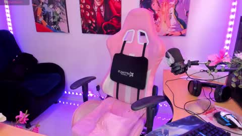 Snapshot of haruu2 chatting on February 23, 2025, 5:07 pm karen  online show from February 23, 2025, 5:07 pm