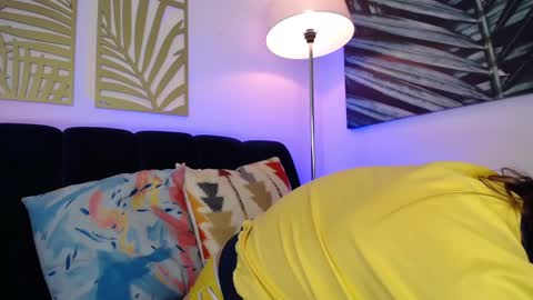 Nicole online show from February 13, 2025, 4:54 am