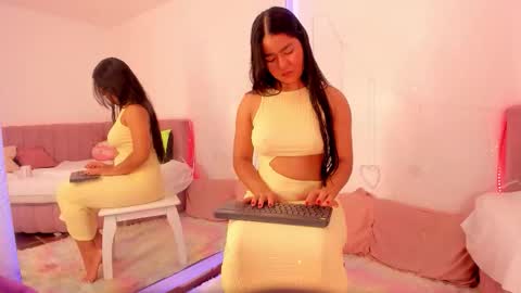 Hayami  online show from November 28, 2025, 1:03 pm