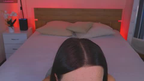 Hayle online show from November 10, 2025, 1:26 am