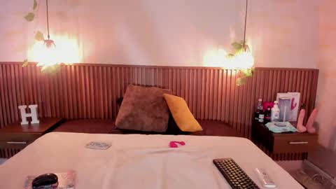 haylenpark online show from November 8, 2025, 10:15 am