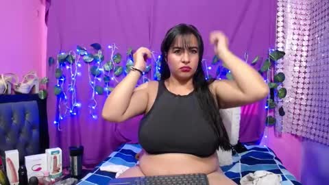 Snapshot of hazel_34 chatting on February 12, 2025, 7:24 pm hazel online show from February 12, 2025, 7:24 pm