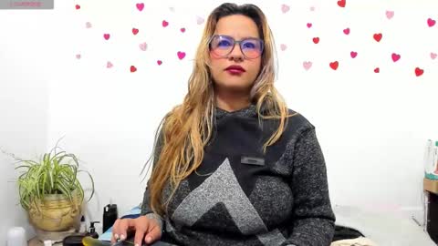 Snapshot of hazel_34 chatting on October 7, 2025, 8:55 am hazel online show from October 7, 2025, 8:55 am