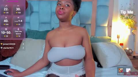 hazel_lanee online show from May 15, 2026, 4:30 am