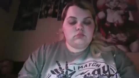 Snapshot of hazeleyez97 chatting on September 27, 2025, 10:26 pm Hazeleyez97 online show from September 27, 2025, 10:26 pm