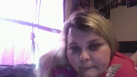 Snapshot of hazeleyez97 chatting on October 22, 2025, 9:14 pm Hazeleyez97 online show from October 22, 2025, 9:14 pm