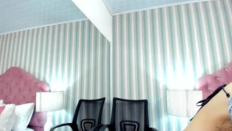 Snapshot of hazelmoret chatting on February 26, 2025, 11:52 am HazelMoret online show from February 26, 2025, 11:52 am