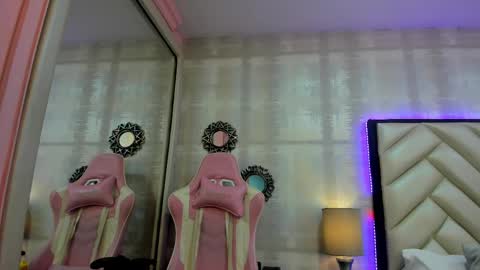 Snapshot of hazelmoret chatting on September 17, 2025, 11:34 am HazelMoret online show from September 17, 2025, 11:34 am