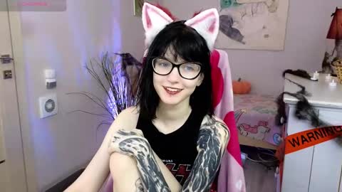 Snapshot of hazeltompson chatting on November 2, 2025, 8:00 pm hazeltompson online show from November 2, 2025, 8:00 pm