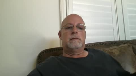 Snapshot of hdeuce22 chatting on November 12, 2025, 3:45 pm Hdeuce22 online show from November 12, 2025, 3:45 pm