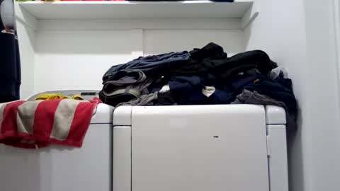 Snapshot of hdrsh08 chatting on November 27, 2025, 7:27 pm hdrsh08 online show from November 27, 2025, 7:27 pm