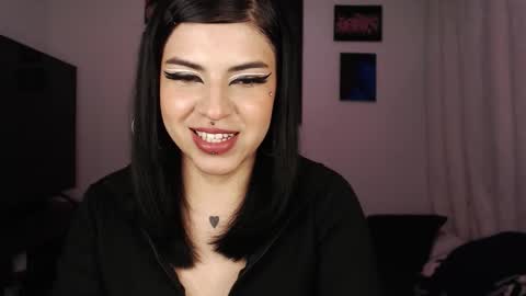 Snapshot of heatherdemonzx_ chatting on September 25, 2025, 2:15 am HEATHER DEMONZX Please help me to reach 100 thumbs up online show from September 25, 2025, 2:15 am