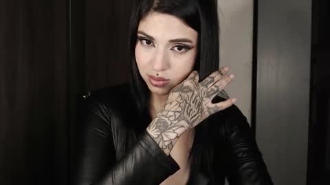 Snapshot of heatherdemonzx_ chatting on February 15, 2026, 7:51 am HEATHER DEMONZX Please help me to reach 100 thumbs up online show from February 15, 2026, 7:51 am