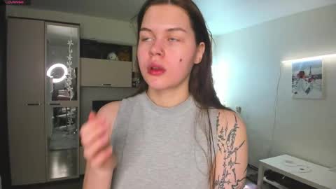 Snapshot of heathernextdoor chatting on February 4, 2026, 7:14 am Heather online show from February 4, 2026, 7:14 am