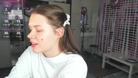 Snapshot of heathernextdoor chatting on February 10, 2026, 4:49 am Heather online show from February 10, 2026, 4:49 am