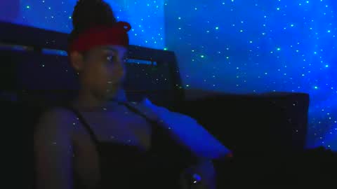 Snapshot of heavenllyy chatting on January 8, 2026, 4:04 am Heavenllyy online show from January 8, 2026, 4:04 am