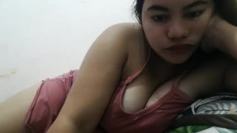 heavenlyeyes69 online show from April 5, 2026, 9:12 pm