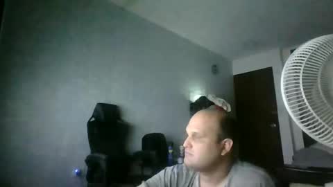 Snapshot of heavy_rebellxc chatting on October 13, 2025, 5:51 am Heavy Rebell online show from October 13, 2025, 5:51 am