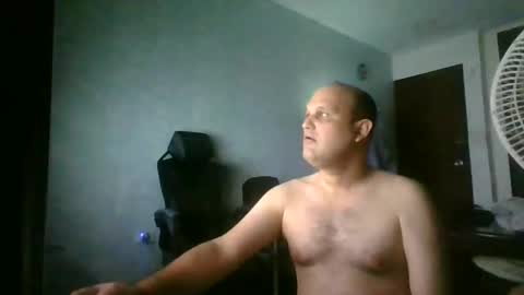 Heavy Rebell online show from December 5, 2025, 4:32 am