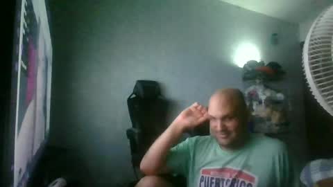 Snapshot of heavy_rebellxc chatting on July 7, 2026, 4:04 am Heavy Rebell online show from July 7, 2026, 4:04 am