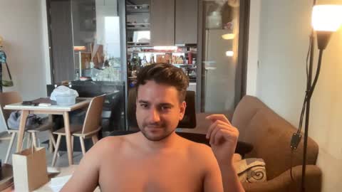 Snapshot of hebrewsquire chatting on January 30, 2025, 11:01 am Hebrew Squire online show from January 30, 2025, 11:01 am