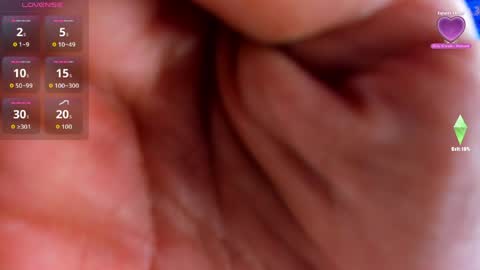 hecate_doll online show from May 17, 2026, 1:51 pm