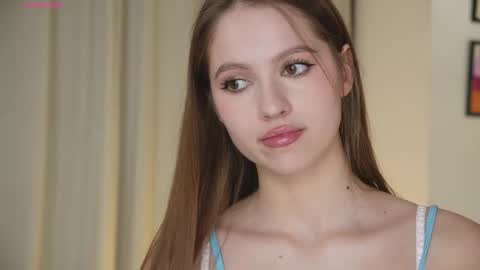 Snapshot of hecola chatting on April 1, 2026, 1:41 pm Nika next stream 200pm GMT online show from April 1, 2026, 1:41 pm