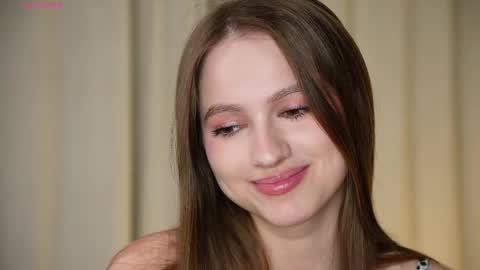 Snapshot of hecola chatting on April 4, 2026, 1:08 pm Nika next stream 200pm GMT online show from April 4, 2026, 1:08 pm