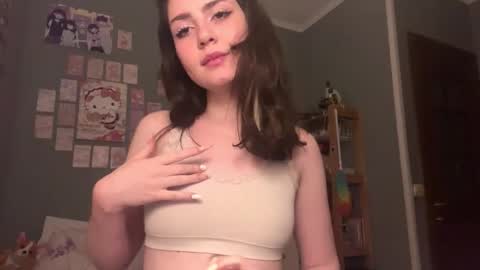 Snapshot of hedwiggrossberg chatting on December 13, 2025, 7:53 pm Sarah online show from December 13, 2025, 7:53 pm