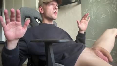 Snapshot of heey_nick chatting on July 1, 2026, 10:39 am Nick online show from July 1, 2026, 10:39 am