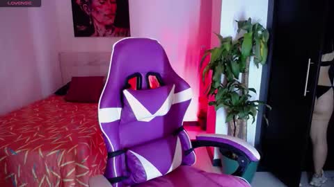 Heidy online show from October 24, 2025, 1:18 pm