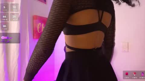 Snapshot of heily_fox chatting on January 26, 2025, 6:17 am HEILY online show from January 26, 2025, 6:17 am