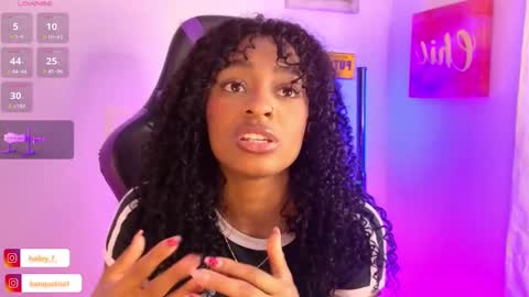 Snapshot of heily_fox chatting on February 6, 2025, 9:53 am HEILY online show from February 6, 2025, 9:53 am