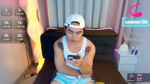 Snapshot of heiress_moree chatting on May 6, 2026, 7:13 am heiress_moree online show from May 6, 2026, 7:13 am