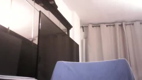 Snapshot of heistt chatting on September 17, 2025, 6:53 pm Heist Stein online show from September 17, 2025, 6:53 pm
