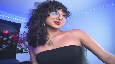 Snapshot of heka_prudence chatting on December 15, 2024, 3:56 am Heka Prudence online show from December 15, 2024, 3:56 am