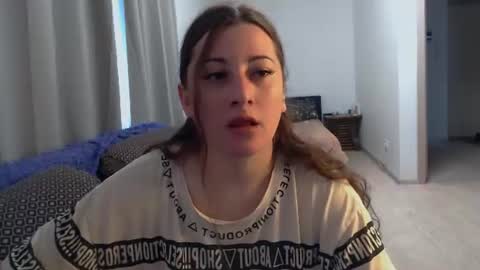 Snapshot of helen_adams_ chatting on June 26, 2026, 5:45 am helen_adams_ online show from June 26, 2026, 5:45 am
