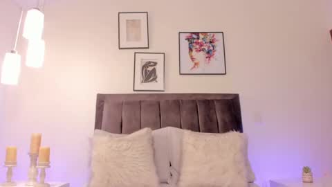 Helen  online show from February 8, 2025, 1:54 pm