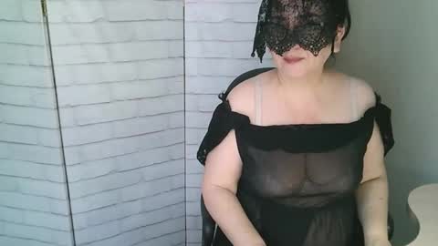 Snapshot of helen_xi chatting on December 17, 2025, 5:13 am Helen online show from December 17, 2025, 5:13 am