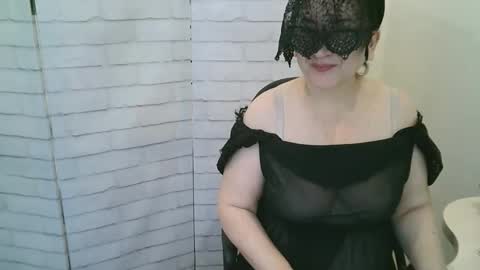 Snapshot of helen_xi chatting on January 16, 2026, 5:22 am Helen online show from January 16, 2026, 5:22 am