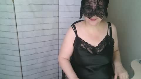 Snapshot of helen_xi chatting on February 24, 2026, 7:06 am Helen online show from February 24, 2026, 7:06 am