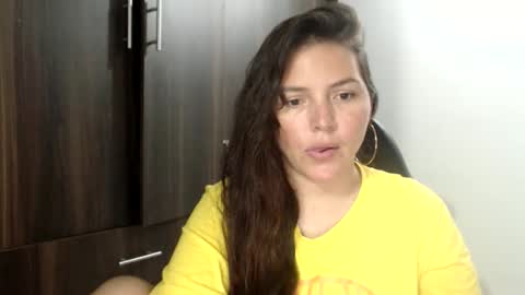 helena online show from October 19, 2025, 8:42 pm