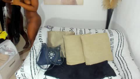 HELENA COPPER online show from October 5, 2025, 7:23 pm