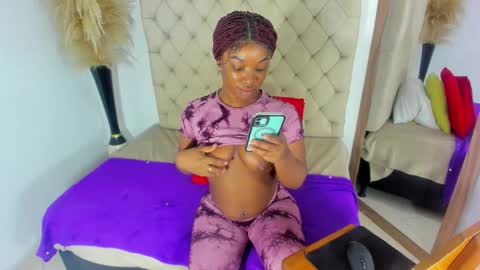 HELENA COPPER online show from November 1, 2025, 8:11 pm